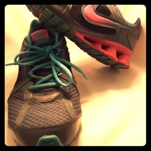 Nike reax tennis shoe size 7